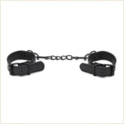 Muñequeras Bondage Ajustables de Cuero Ecológico